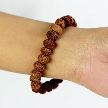 Why Are People Rushing To Get This Rudraksha Bracelet – Japam